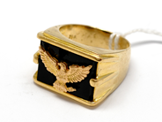 Pawnitems, Signet-ring, broken with black stone 18K 19,6g, in auction: Pawn – Tuesday 16 November 2010