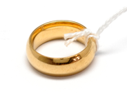 Pawnitems, Plain Ring, engraved 18K 11,4g, in auction: Pawn – Tuesday 16 November 2010