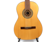 Pawnitems - Acustic guitar, Bjerton B20 nylonsträngad serienr:1020455 decoration at ljudhål repaired in soft case - View 2