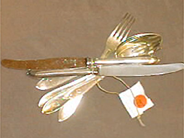 Pawnitems, 2 SPOONS, 2 FORKS, in auction: Pawn – Saturday 24 January 1998