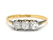 Jewellery, 3-STONE RING, 18K gold, in auction: Classic – Saturday 24 September 2011