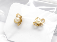 Pawnitems - Earrings, one pair with pearls 18K 1,2g - View 2