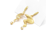 Pawnitems, Earrings, 1 pair with stone 18K design Pernilla Wiberg 1,7 g, in auction: Pawn – Tuesday 22 November 2011