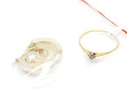 Pawnitems, Piece of gold, 18K damaged 2,8 g, in auction: Pawn – Tuesday 22 November 2011