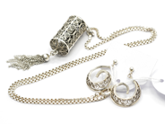 Pawnitems, Necklace, Box-chain 52 cm with pendant, in auction: Pawn – Tuesday 22 November 2011