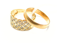Pawnitems, Rings, 2st 18K a engraved a with diamonds 27xca0,005ct/en missing 6g, in auction: Pawn – Tuesday 22 November 2011