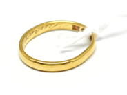 Pawnitems, Lot of gold, 23K defect/engraved 3g, in auction: Pawn – Tuesday 22 November 2011