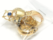 Pawnitems, Lot of gold, with stones 18K defect/engraved 17,4g, in auction: Pawn – Tuesday 22 November 2011