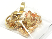 Pawnitems, Lot of gold, with stones 18K defect 39,1g, in auction: Pawn – Tuesday 22 November 2011