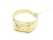 Pawnitems, Signet ring, with white stone dented 18K 4,8g, in auction: Pawn – Tuesday 22 November 2011