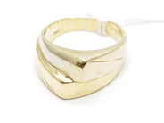 Pawnitems, Ring, dented 14K 7,1g, in auction: Pawn – Tuesday 22 November 2011