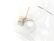 Pawnitems, Earring, 1st with pearl and diamond 1xca0,25ct stopp missing 18K  1,9g, in auction: Pawn – Tuesday 22 November 2011