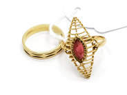 Pawnitems, Rings, 2st skew a with stone 18K 6g, in auction: Pawn – Tuesday 22 November 2011