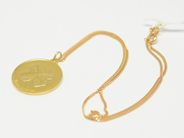 Pawnitems, Necklace, "curb" 35cm Pendant with engraving 18K 6,9g, in auction: Pawn – Tuesday 22 November 2011