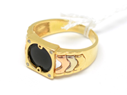 Pawnitems, Signet ring, three-coloured skew with stones Ø18¾ 18K 5,9g, in auction: Pawn – Tuesday 22 November 2011