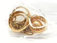 Pawnitems, Lot of Gold, engraved defect 18K 19,1g, in auction: Pawn – Tuesday 22 November 2011