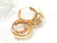 Pawnitems, Lot of Gold, with stones Broken 18K 2,2g, in auction: Pawn – Tuesday 22 November 2011