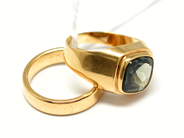 Pawnitems, Lot of Gold, with stone engraved dented 18K 10g, in auction: Pawn – Tuesday 22 November 2011