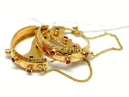 Pawnitems, Earrings, 1par with red stones and safety-chain  18K 28,2g, in auction: Pawn – Tuesday 22 November 2011