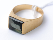 Pawnitems - Signet ring, with stone 18K SIZE 20 1/2 6,6 g - View 1