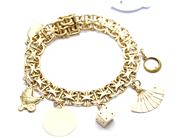 Pawnitems, Bracelet 18K X-bracelet with charms/a engraved a damaged 19,5cm 35g, in auction: Pawn – Tuesday 31 July 2012