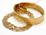 Pawnitems, Lot of gold 18K defect/engraved 49,2g, in auction: Pawn – Tuesday 31 July 2012