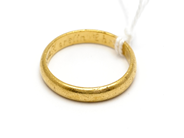Pawnitems, Lot of gold 23K defect/engraved 6,6g, in auction: Pawn – Tuesday 31 July 2012