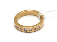 Jewellery, Ring 18K with diamonds 1xca0,08ct 6xca0,03ct Ø17 6,2g, in auction: Pawn – Tuesday 5 November 2013