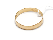 Lot, Ring 18K 1,8g, engraved, in auction: Pawn – Tuesday 5 November 2013