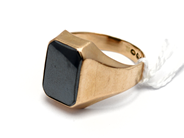 Jewellery, Signet ring 14K 6,0g Ø19¼ with stone, in auction: Pawn – Tuesday 5 November 2013