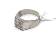 Jewellery, Ring 18K 5,2g Ø18¼ with diamonds 9xca0,04ct, in auction: Pawn – Tuesday 5 November 2013