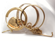 Lot, Lot of gold 18K 6,0g defect, in auction: Pawn – Tuesday 5 November 2013