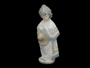 Art, Figure Nao "Girl with hatt" 25cm, in auction: Pawn – Tuesday 5 November 2013