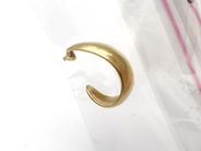 Lot, Earring, odd defect 14K 1,3g, in auction: Pawn – Tuesday 5 November 2013