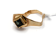 Lot, Ring, stone defect 18K 2,7g, in auction: Pawn – Tuesday 5 November 2013