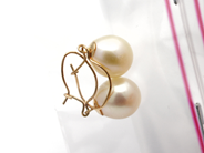 Jewellery, Earring, one pair with pearls defect 18K 2,2g, in auction: Pawn – Tuesday 5 November 2013