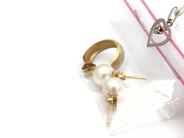 Lot, Lot of gold, stones defect 18K 3,7g, in auction: Pawn – Tuesday 5 November 2013