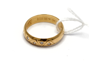 Jewellery, Ring with small diamonds 18K SIZE 17 3,8g, in auction: Pawn – Tuesday 5 November 2013