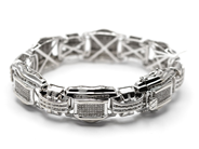 Jewellery, Bracelet white gold with many diamonds över 500 items different cut of total weight approx: 6,67ct according to valuation certificate. A couple of diamonds damaged, a couple of limmade, in auction: Pawn – Tuesday 5 November 2013