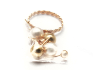 Lot, Lot of gold 18K 3,3g defect, contains pearls, in auction: Pawn – Tuesday 5 November 2013