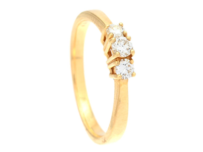 Smycken, TRESTENSRING, 18K guld 3 briljantslipade diamanter med 0,25 ctv ca TW(G)/SI