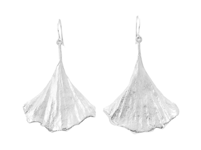 Smycken, ÖRHÄNGEN, silverpläterade ginkgoblad