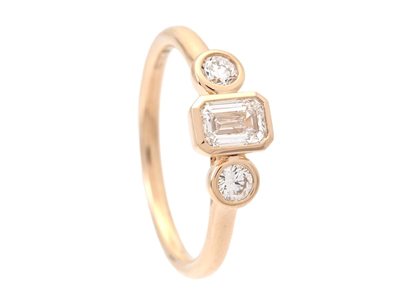 Smycken, TRESTENSRING, 18K guld