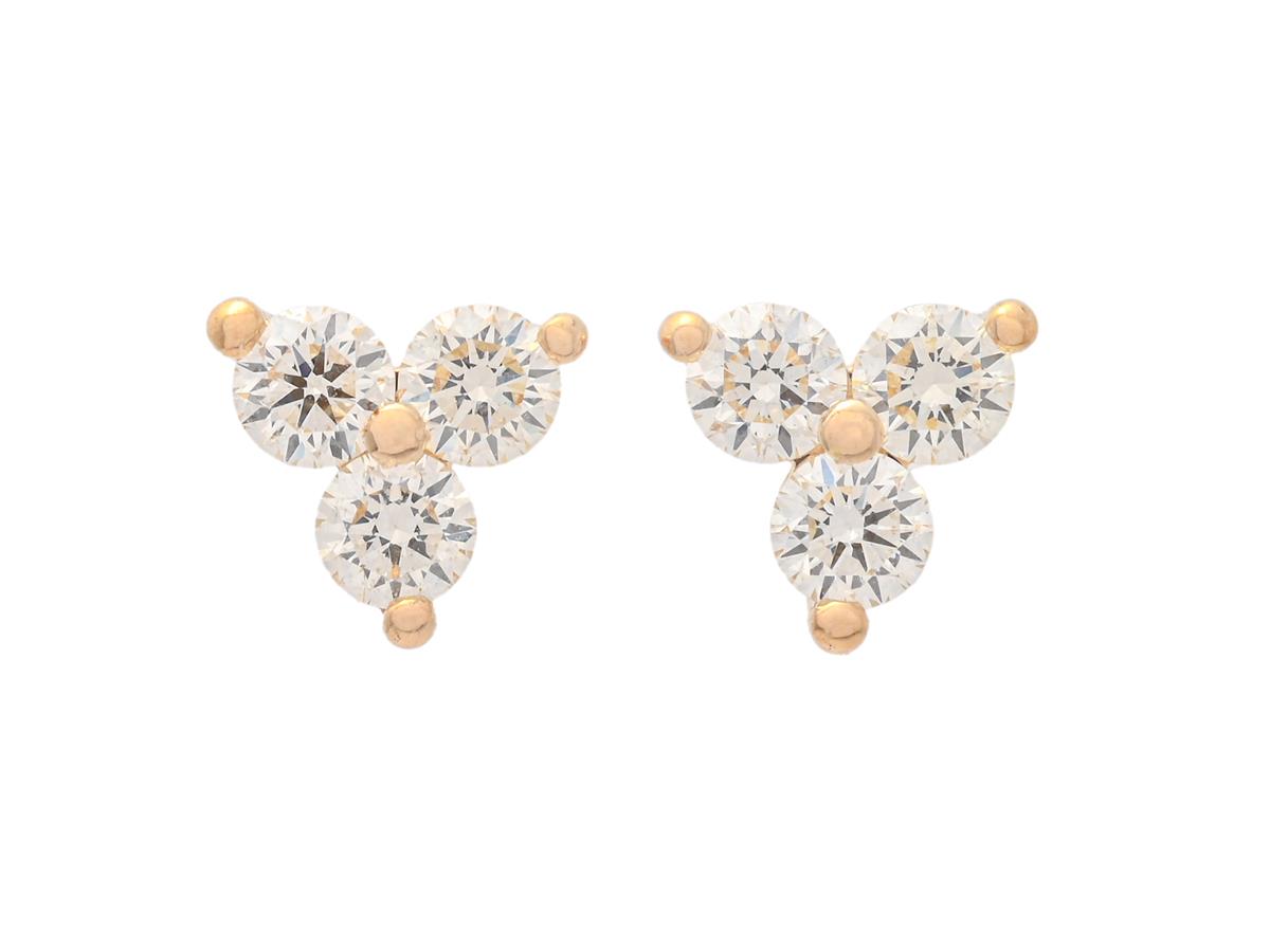 ÖRHÄNGEN, 18K guld, 6 briljantslipade diamanter ca 0,50 ctv, ca TCr-TCa/VVS-VS, stift, vikt 2,0 g.