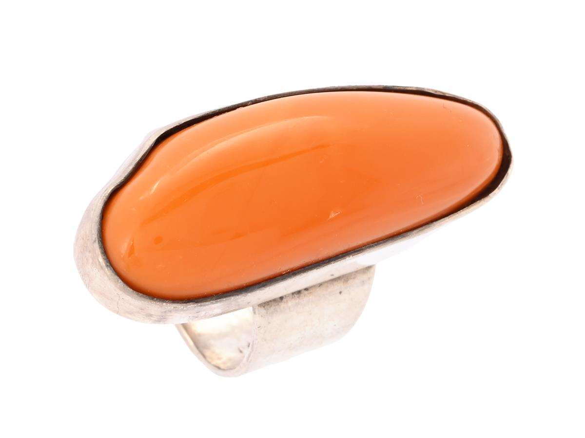 RING, sterlingsilver, bärnsten, stl 17 mm, vikt ca 8,7 g.