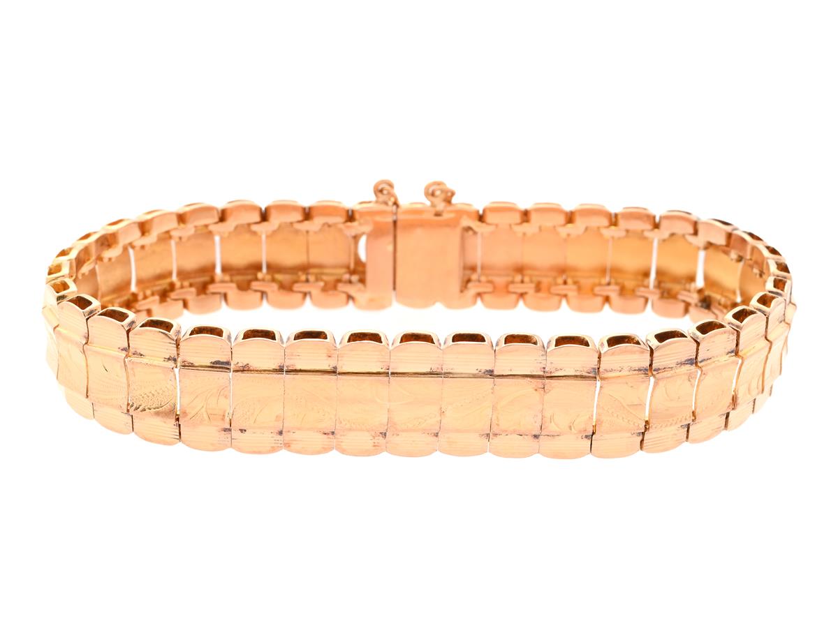 ARMBAND, 18K guld, 1 grön sten, halvstel länk, mönstrad, längd 19 cm, säkerhetskedja, vikt 35,4 g.
