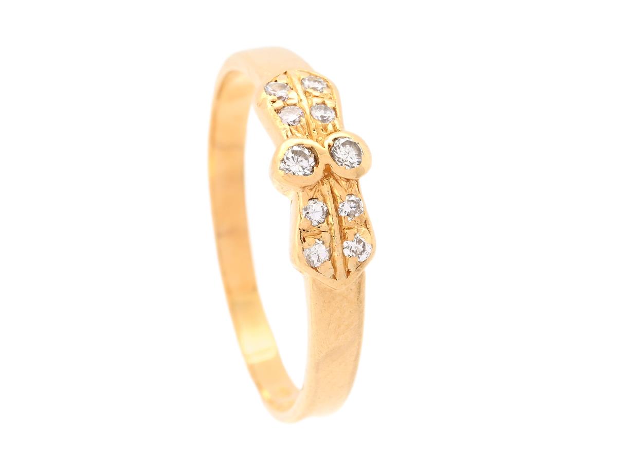 RING, 18K guld, 10 briljantslipade diamanter ca 0,12 ctv, stl 17 mm, vikt ca 2,4 g.