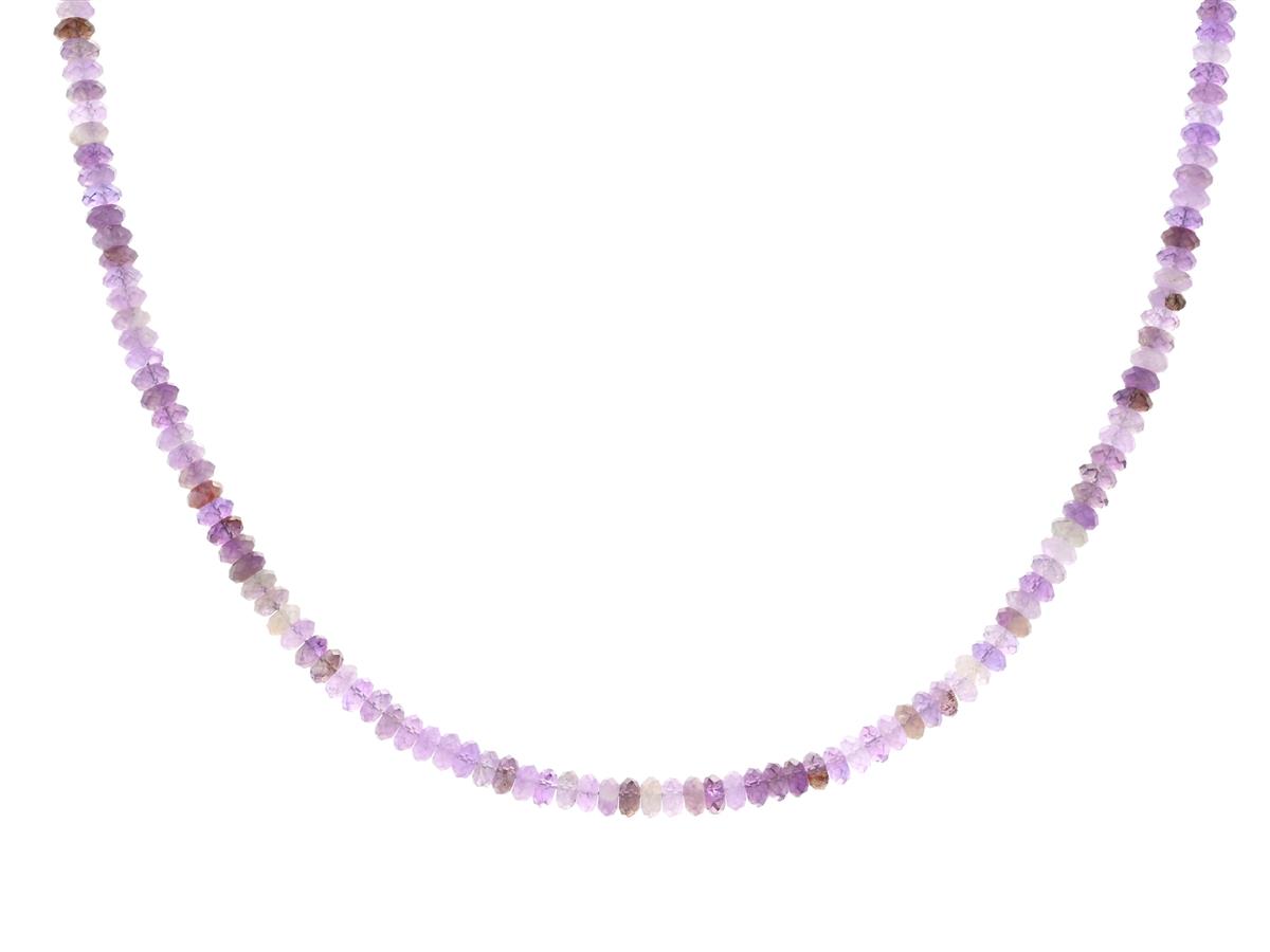 COLLIER, facetterade ametist kulor, lås i vitmetall, längd 40-45 cm, vikt 11,8 g.