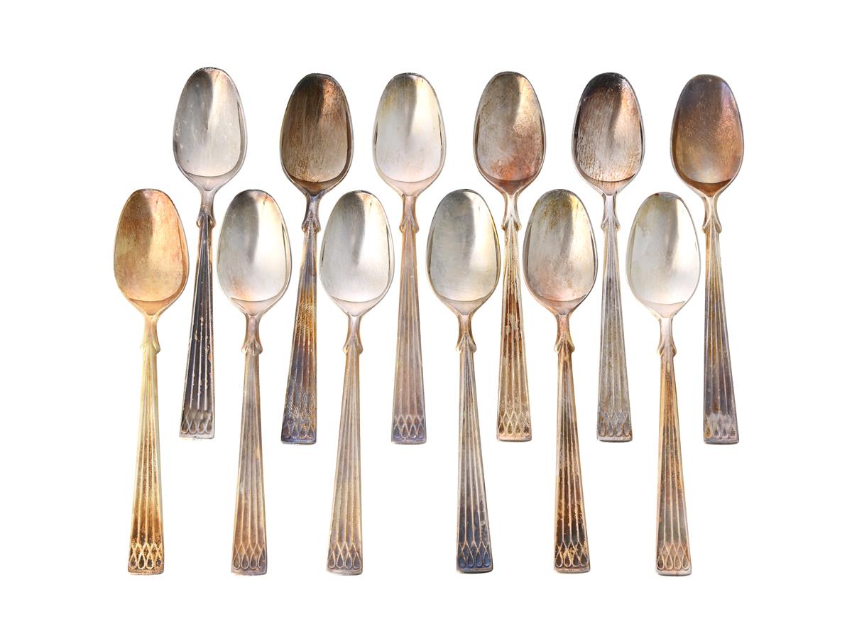 12 KAFFESKEDAR, silver, vikt 115,9 g, etui.