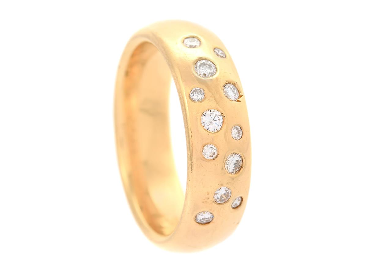 SCHALINS, ring, 18K guld, 12 briljantslipade diamanter ca 0,22 ctv, ca TW/VS, stl 16,75 mm, vikt 9,3 g.